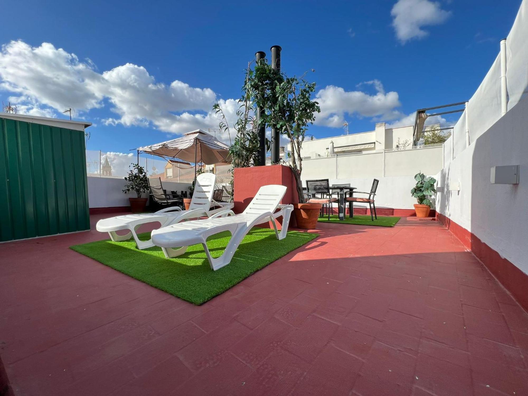 Apartamento Penthouse Con Terraza- 2D 2B- Triana Sevilla Exterior foto